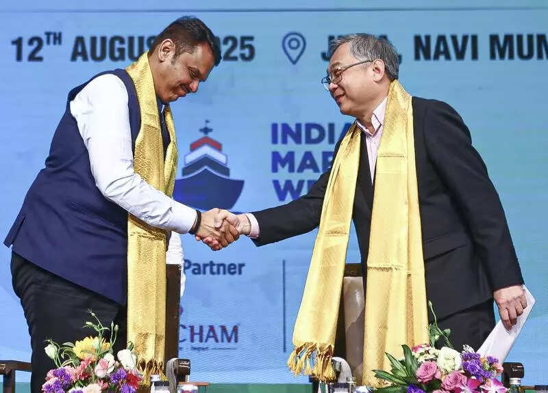 Maharashtra and Singapore review container port project, inaugurate data centre and announce industrial parks