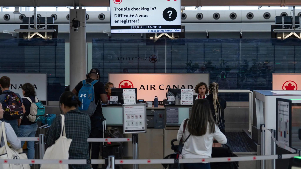 Air Canada staff strike: Protest set to begin this weekend - why attendants rejected a 38% pay hike