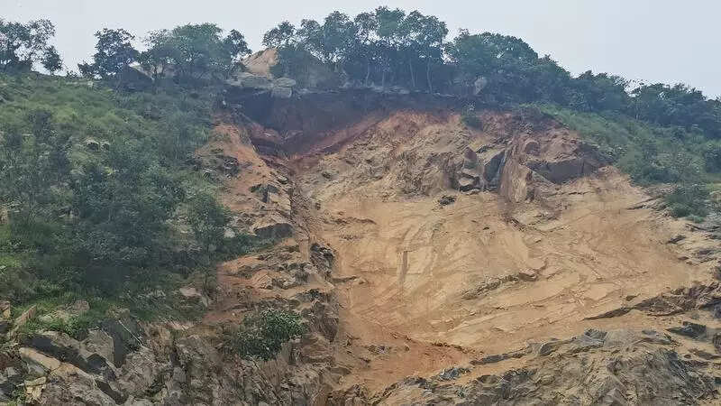 Environmentalists raise concern over H’bag hill landslide
