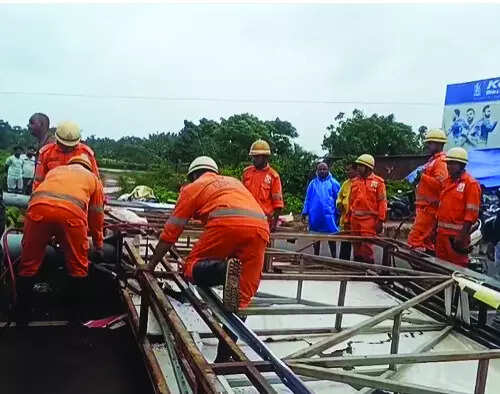 Stay order thwarts action on hoardings at Calangute
