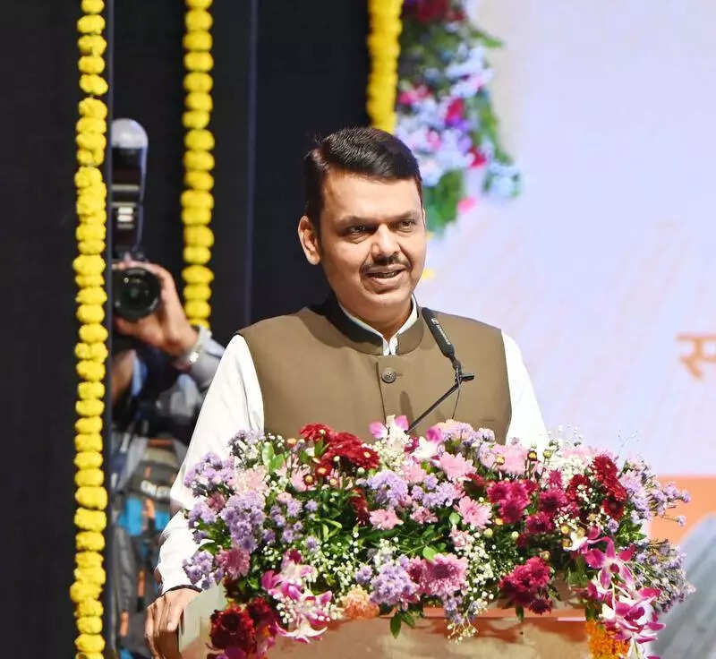 Fadnavis asks real estate industry why housing prices are rising in Mumbai despite concessions