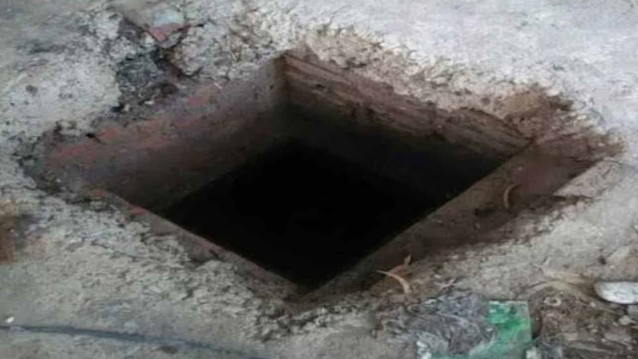 Jharkhand horror: 4, including 3 brothers, suffocated to death while attempting to clean septic tank; probe on