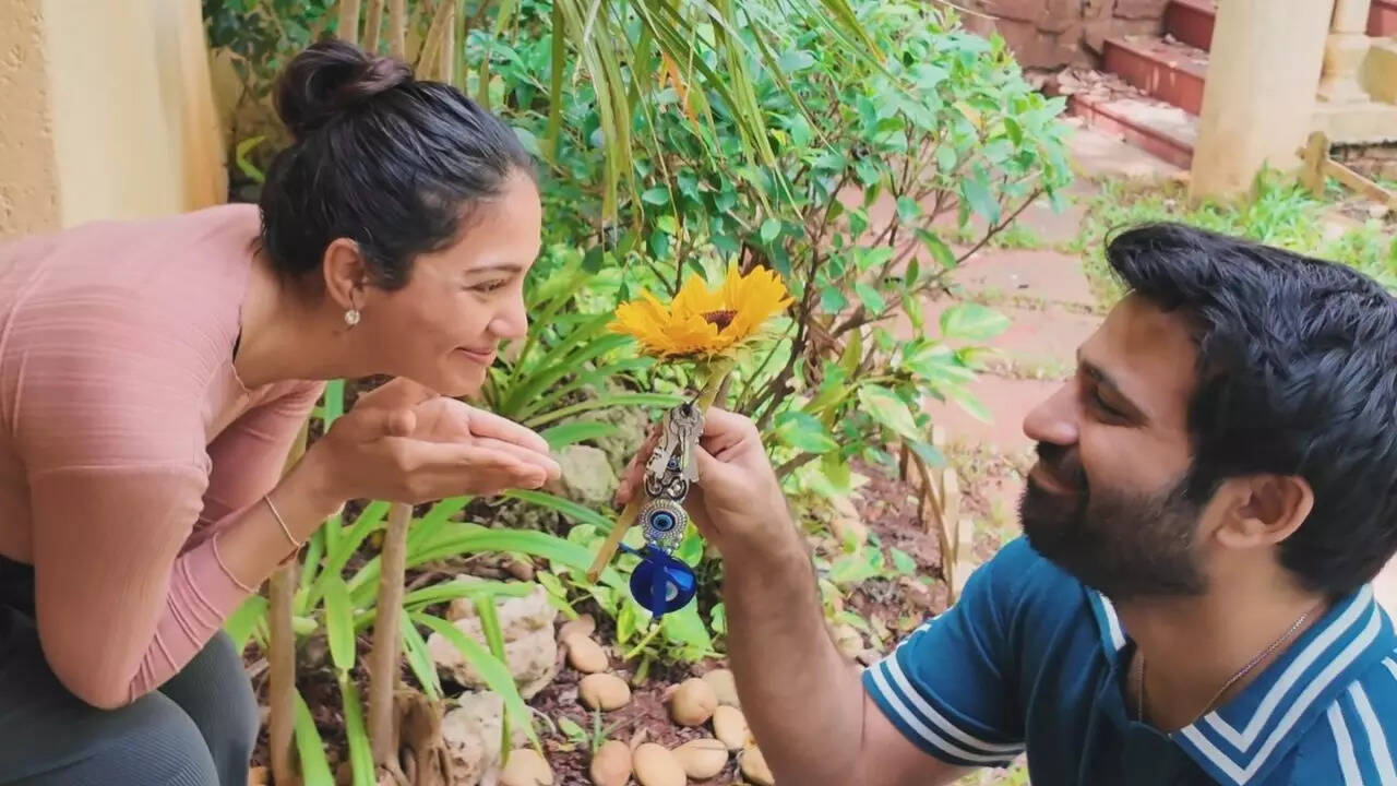 Who is Yogita Bihani? Meet Aaryamann Sethi's fiancee