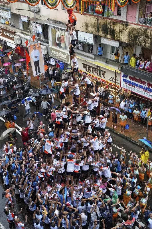 Record 10-tier human pyramids lend thrill to Mumbai’s rainy dahi handi in poll year