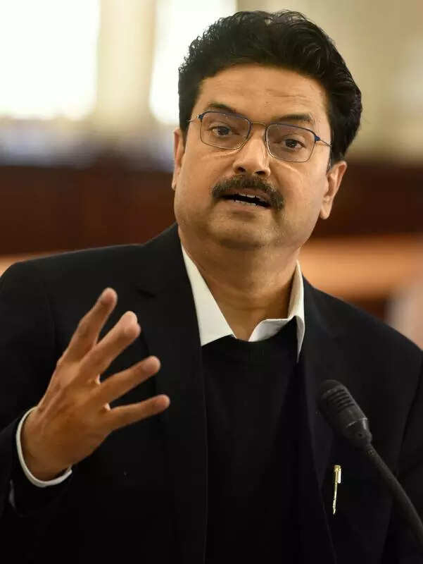 DU delays Veer Savarkar College opening as approval pending with ministry