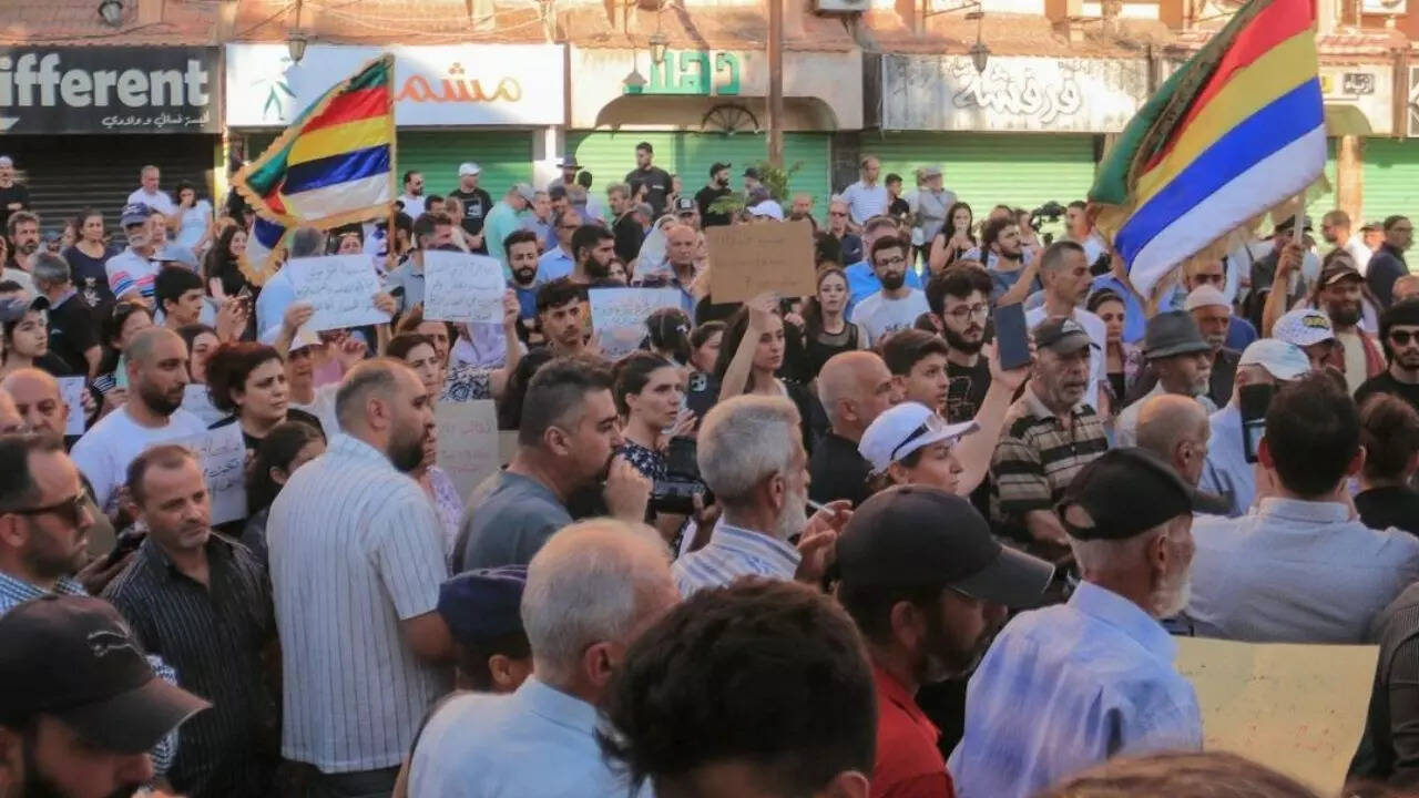 Syria: Hundreds demonstrate for Druze 'self-determination'