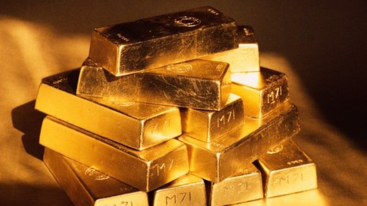 Gold outlook: Yellow metal prices may consolidate next week, traders eye Fed signals and global data cues