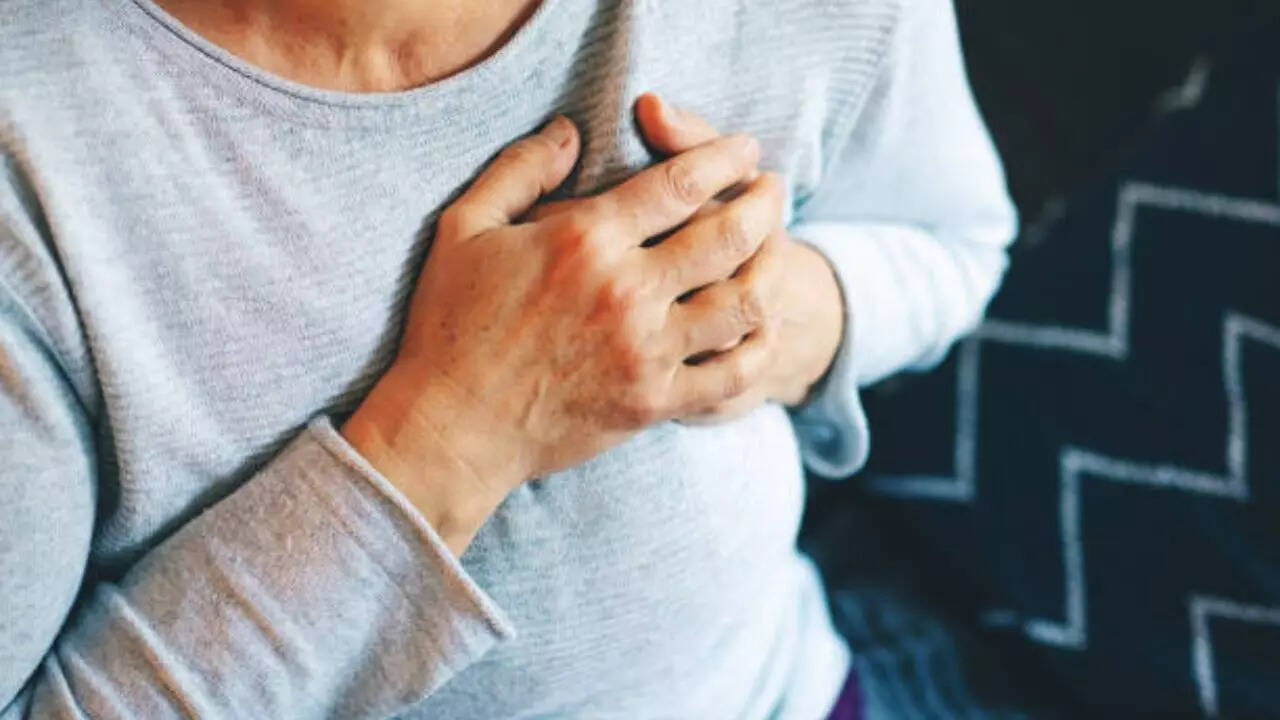 What are the risks of developing Peripheral Artery Disease?