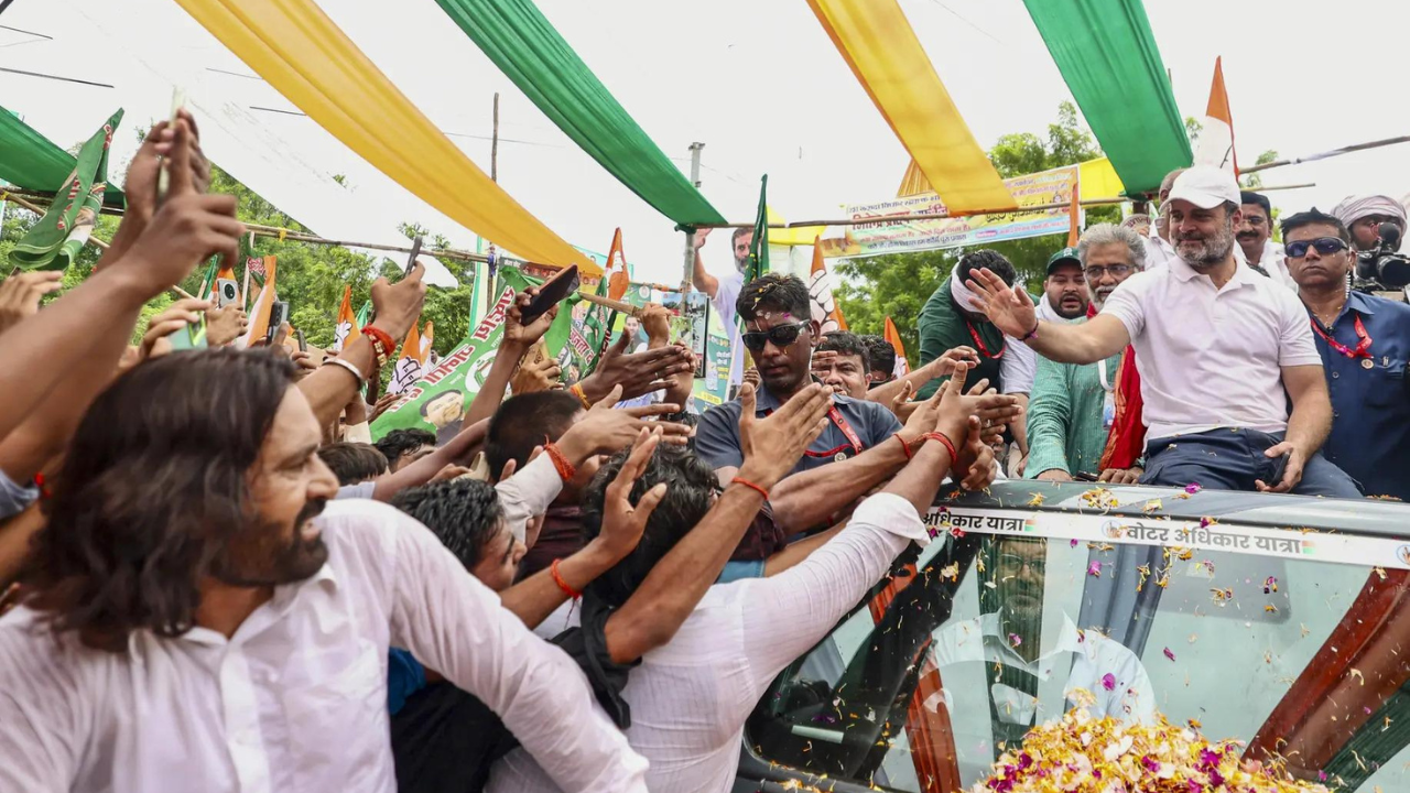 Vote Adhikar Yatra: Rahul Gandhi’s convoy 'crushes' cop - watch