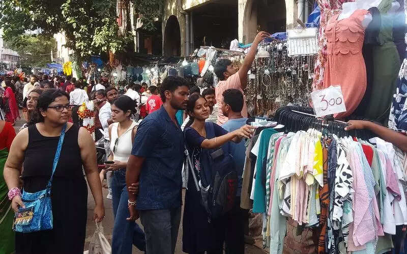 KMC pauses distribution of vending certs to hawkers
