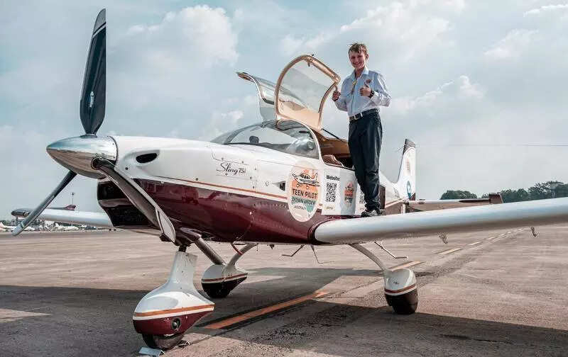 15-year-old pilot shows Crohn’s can’t ground him