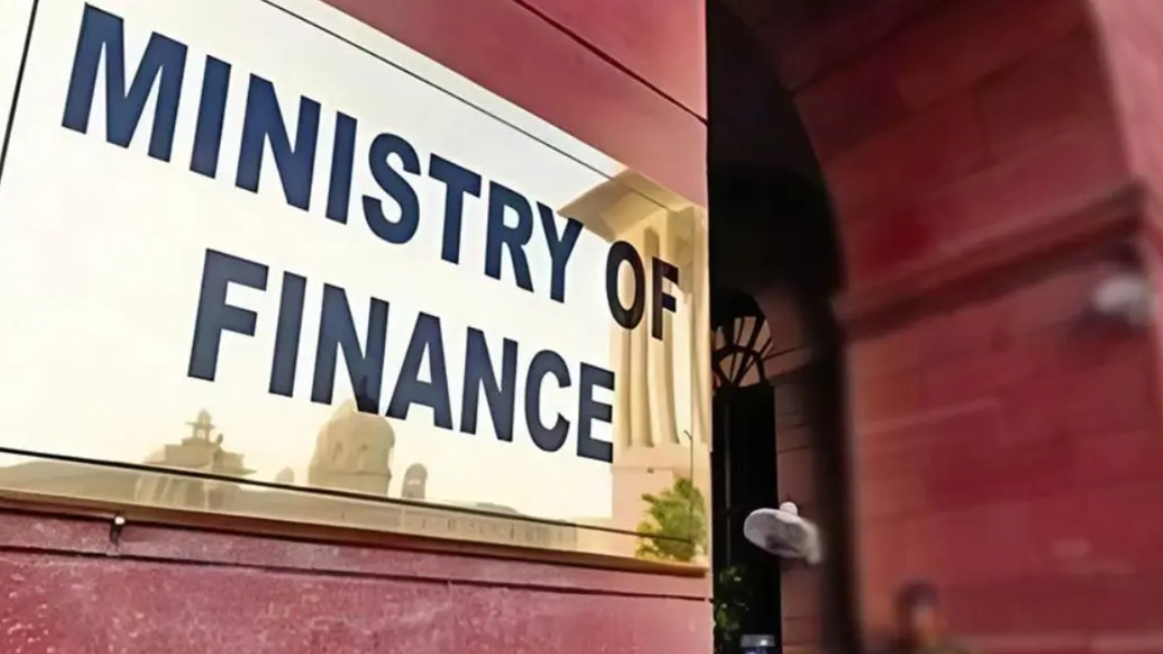 PSB earnings review: FinMin holds Q1 meeting with bank chiefs; SBI leads sector with Rs 44,218 crore profit