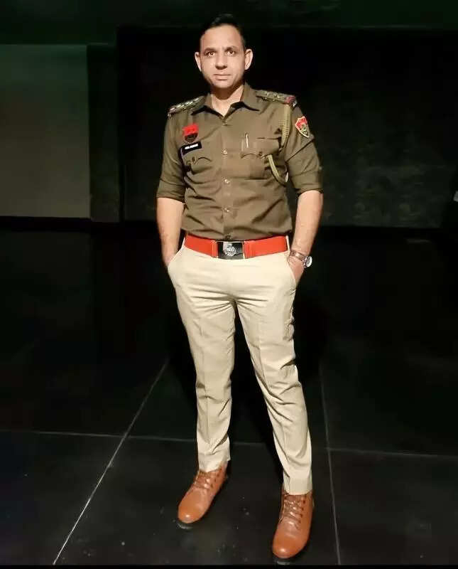 Haryana STF officer chasing gangsters shot at in late-night encounter, in hospital