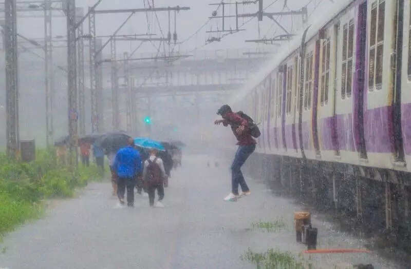 Locals objected to pumps, Sion tracks flooded for 8hrs