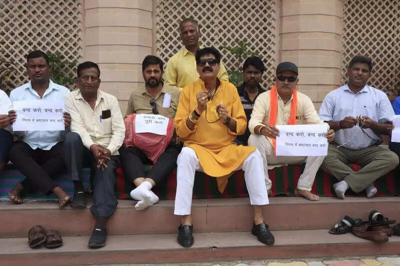 msid 123418767,imgsize 54852 https://jaipur.visitinrajasthan.com/wp-content/uploads/2023/10/cropped-cropped-R-2.png