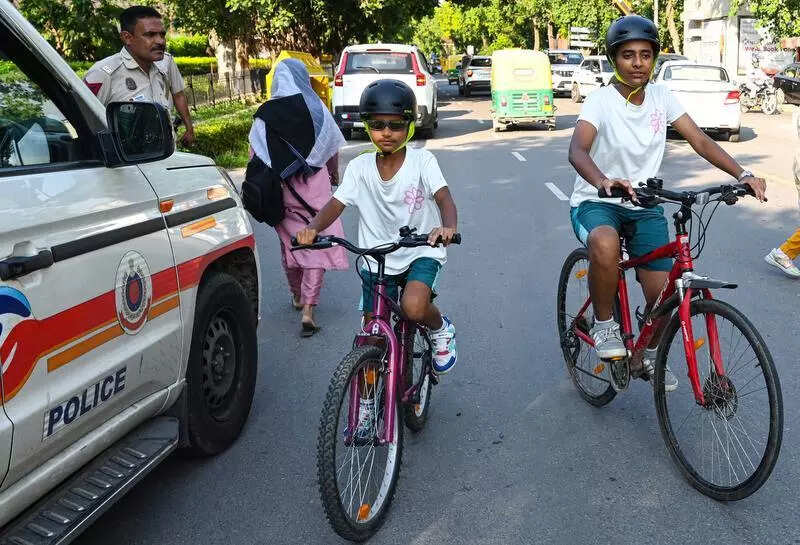 Two sisters cycle 300 km to save Jaipur forest