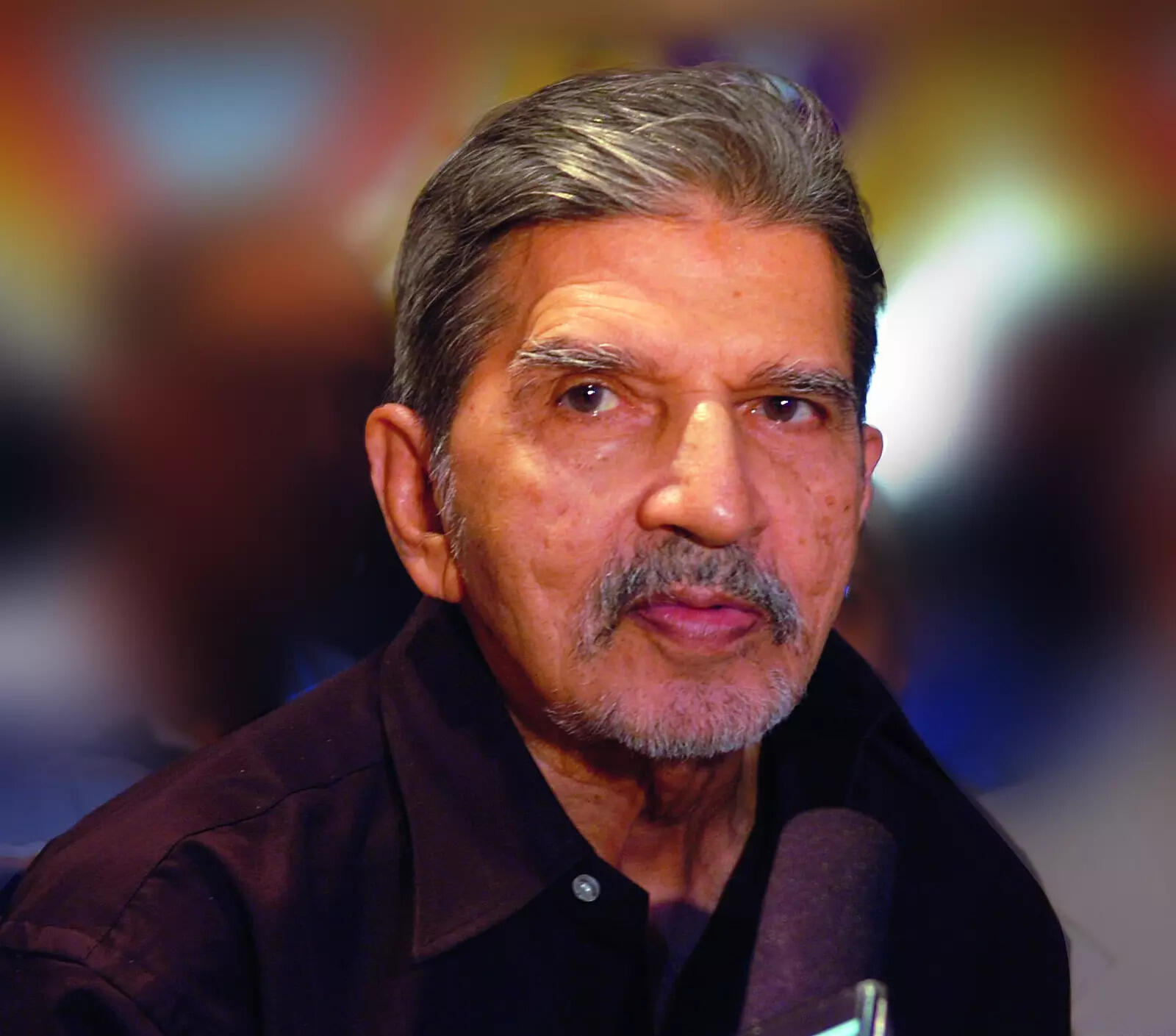 Now, get AI-generated sketches made in Mario Miranda style