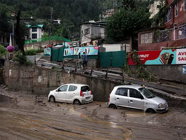 Himachal monsoon havoc: Heavy rains force closure of 484 roads; yellow alert till August 30