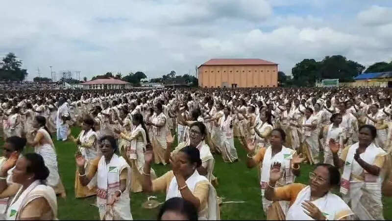 7,000 Howly women set record with Theonaam performance