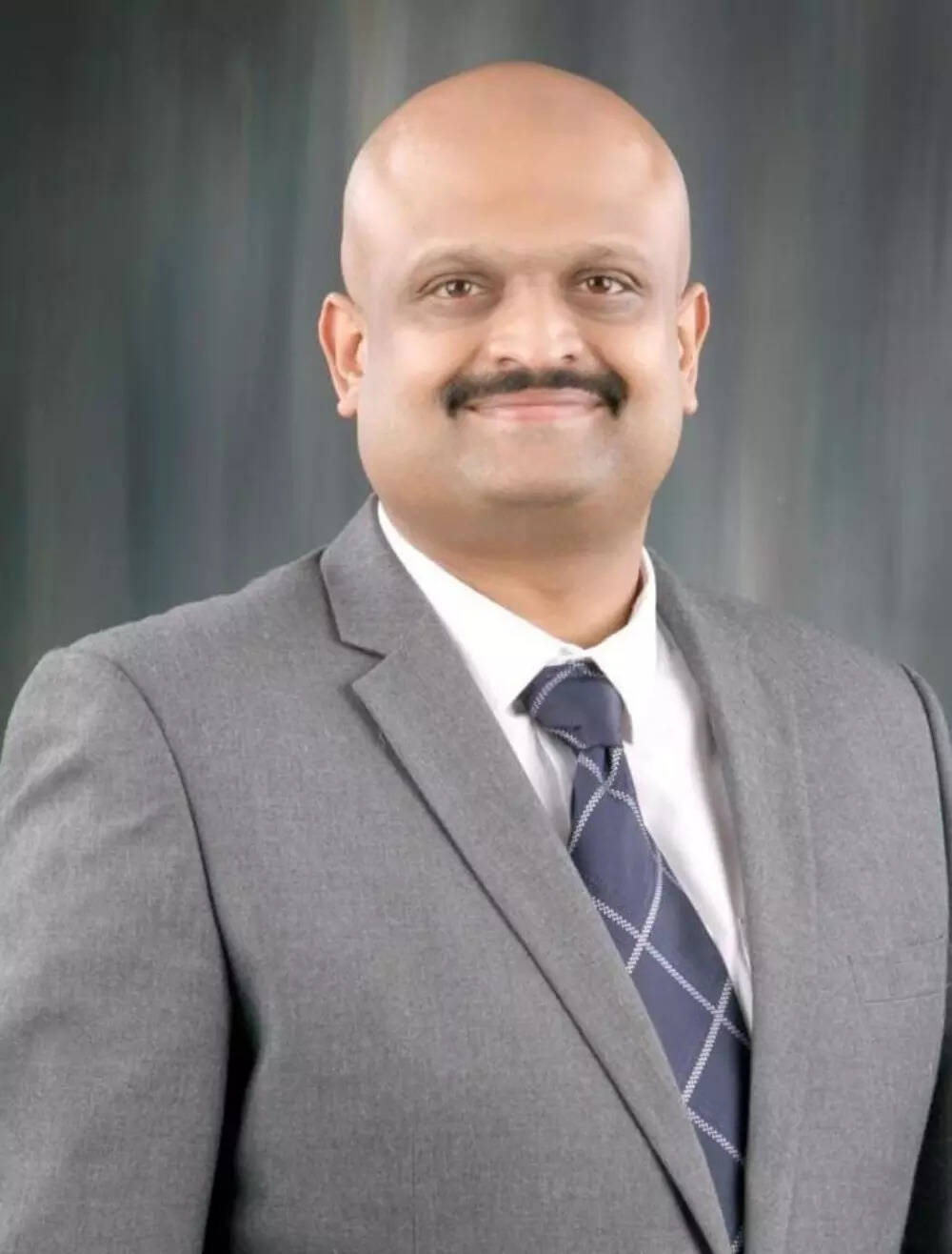 Dr. Ananya Puttaraju, Consultant Orthopaedic Surgeon, Hosmat Hospital, Bangalore