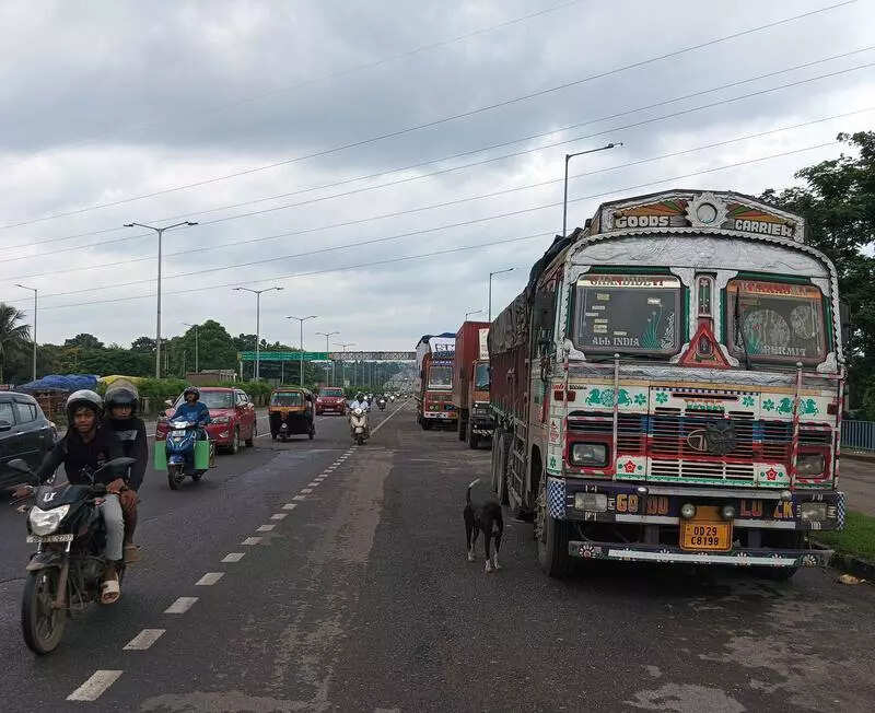 Fatal accident on NH-16 raises road safety concerns