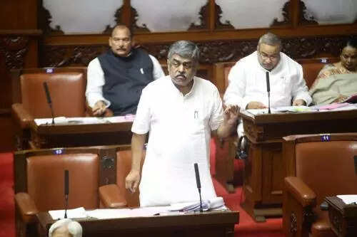 Congress song of discord: Hariprasad seeksShivakumar’s apology over RSS anthem
