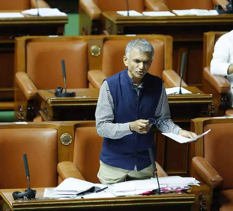 Tahsildars in Karnataka told to clear pending cases in 90 days