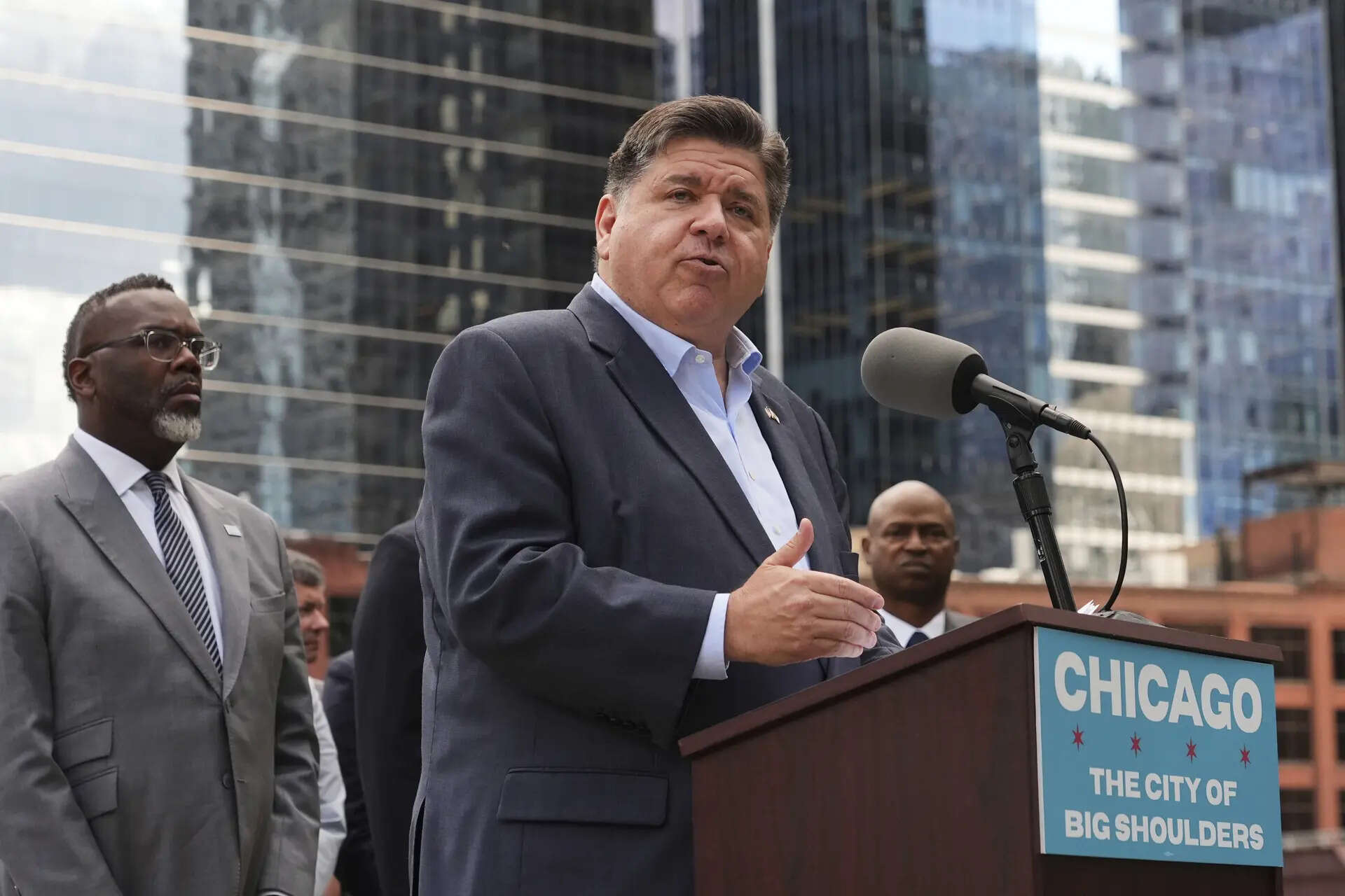 National guard in Chicago? Not on our watch: Illinois governor slams Trump plan | Watch