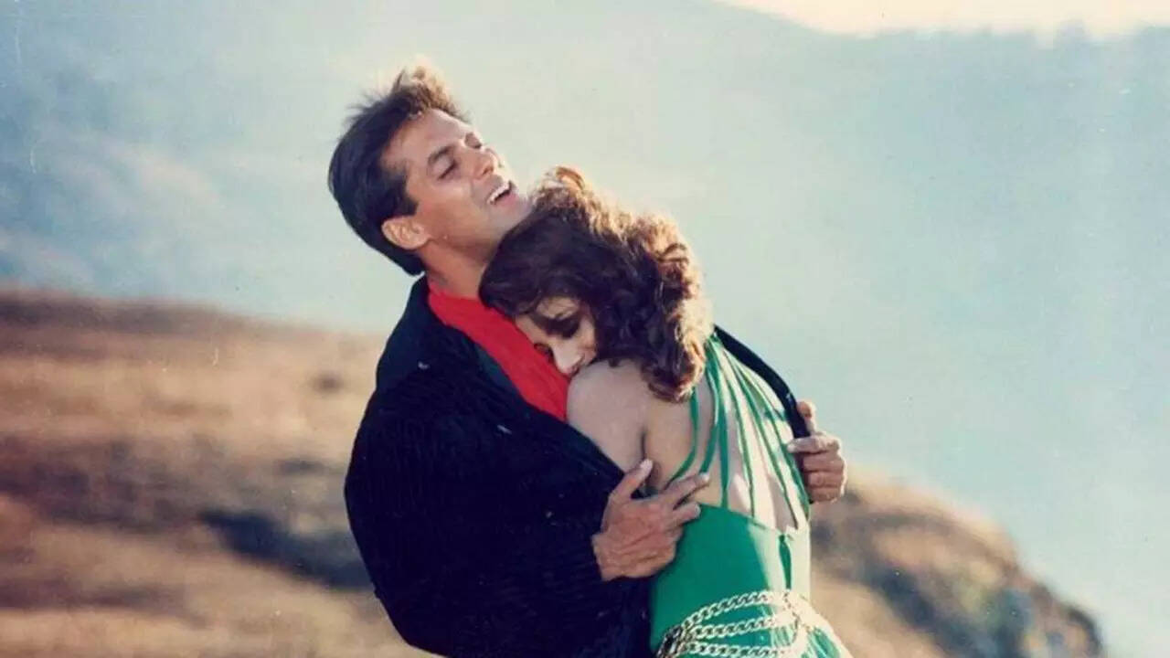 Meet 90s icon with Salman and Rajini, now ₹2,000cr rich