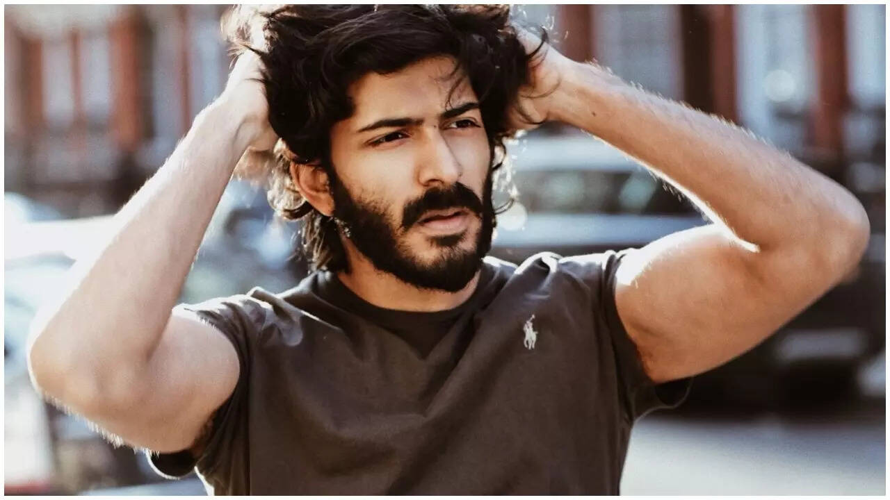 Anil Kapoor's son Harsh Varrdhan buys Rs 5 cr flat in Mumbai