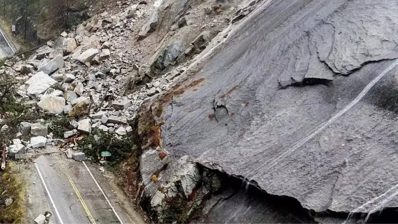 J&K rains: Landslide hits Mata Vaishno Devi shrine route; yatra suspended, rescue ops on