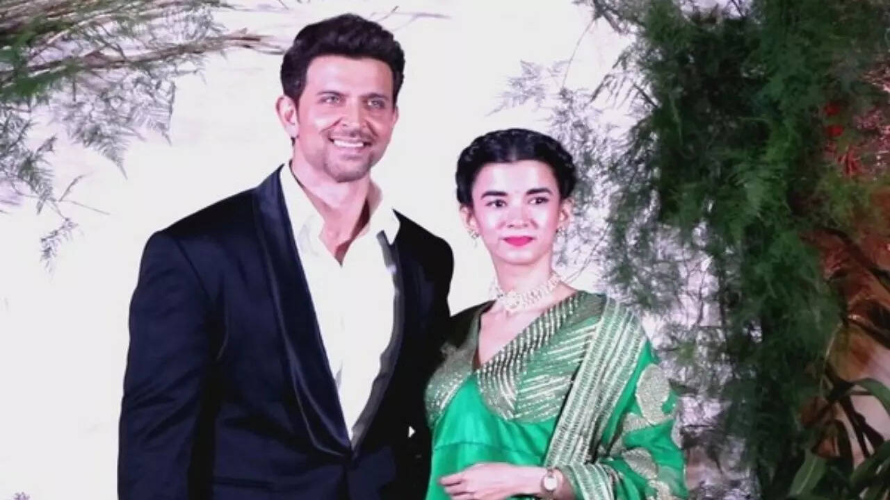 Hrithik rents his Juhu apartment to gf Saba for Rs 75,000 a month