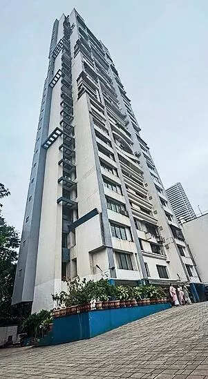 No extension to vacate 18 floors without OC in Tardeo high rise: Bombay high court