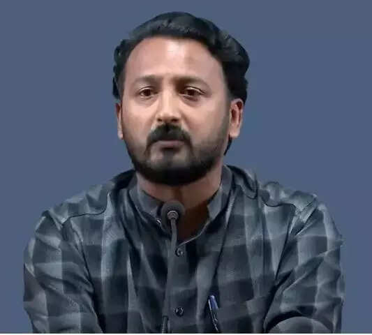 No probe, Cong asks Rahul Mamkootathil to come out clean on his own