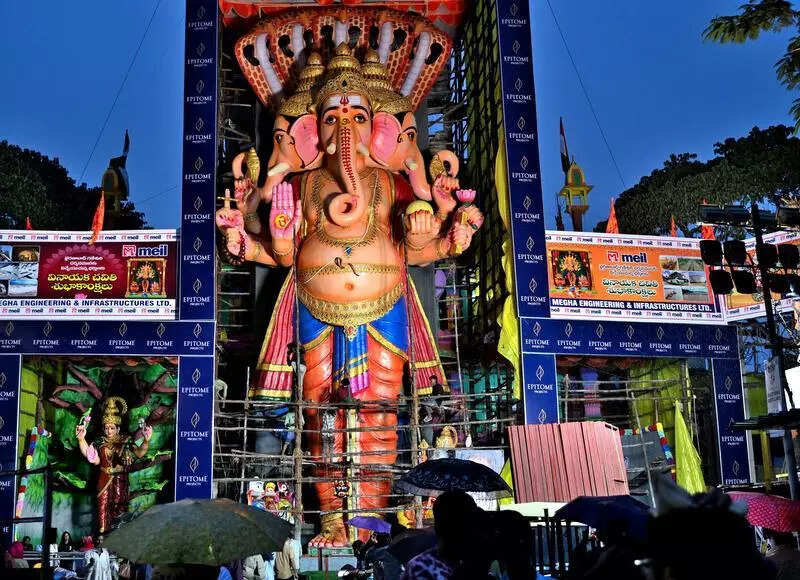 Hyderabad Comes Alive With Ganesh Agamana Spectacle