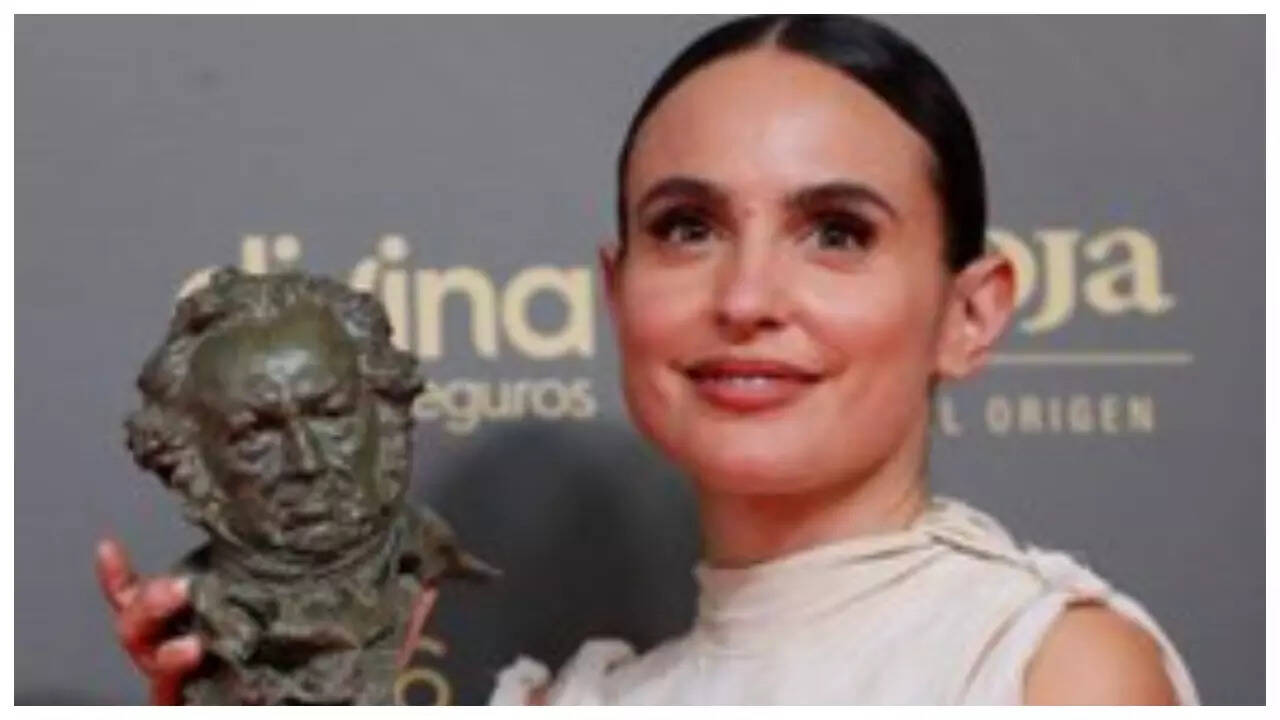 Spanish actress Veronica Echegui dies at 42; celebs mourn her demise