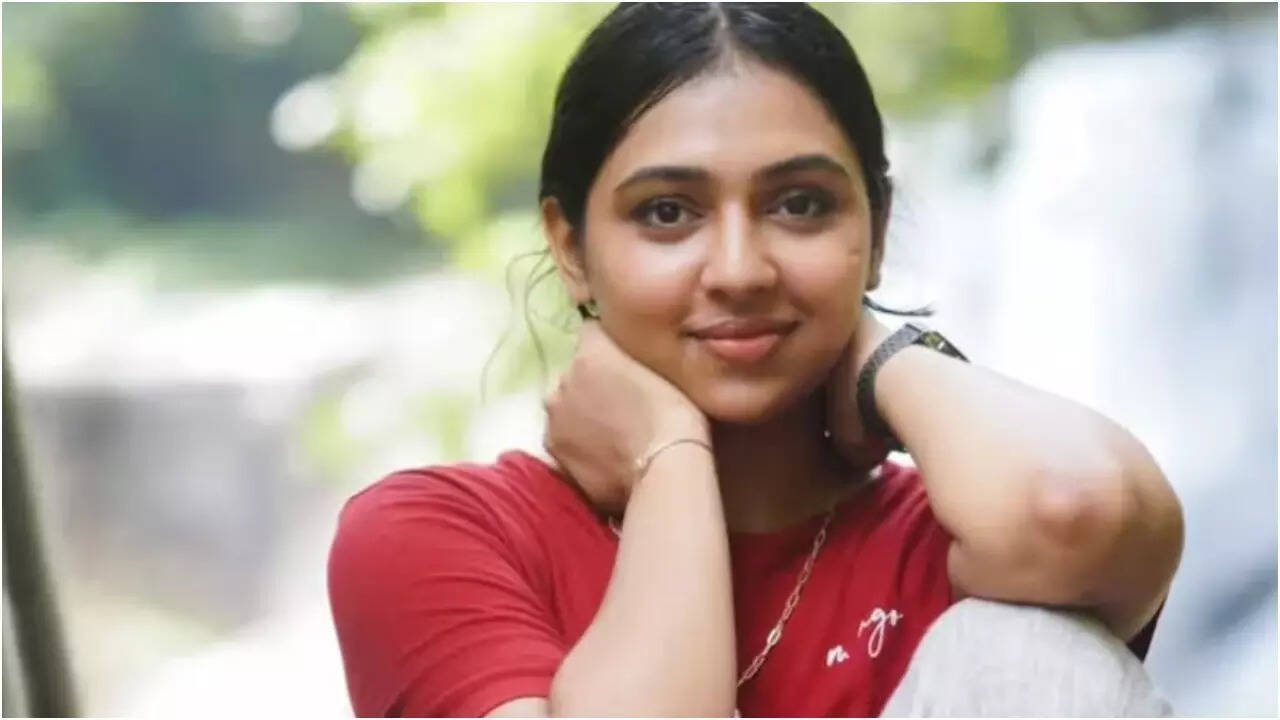 Lakshmi Menon denies abduction charges