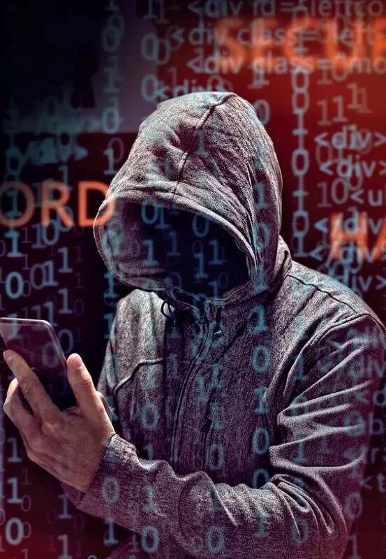 Bengaluru businessman clicks on fake traffic challan link, loses Rs 1 lakh