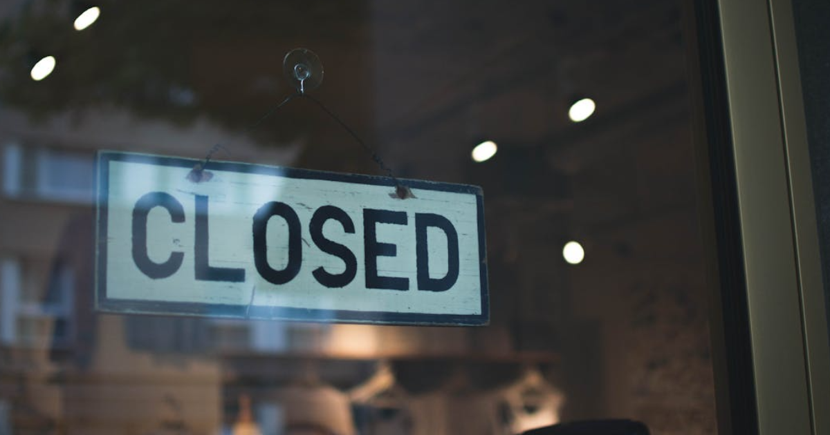 Saudi shuts down 54 firms, blocks 40 tons of contaminated poultry in major food safety crackdown