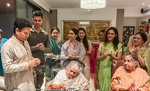 Arjun Tendulkar, Saaniya Chandhok attend family function; Sachin pens emotional note