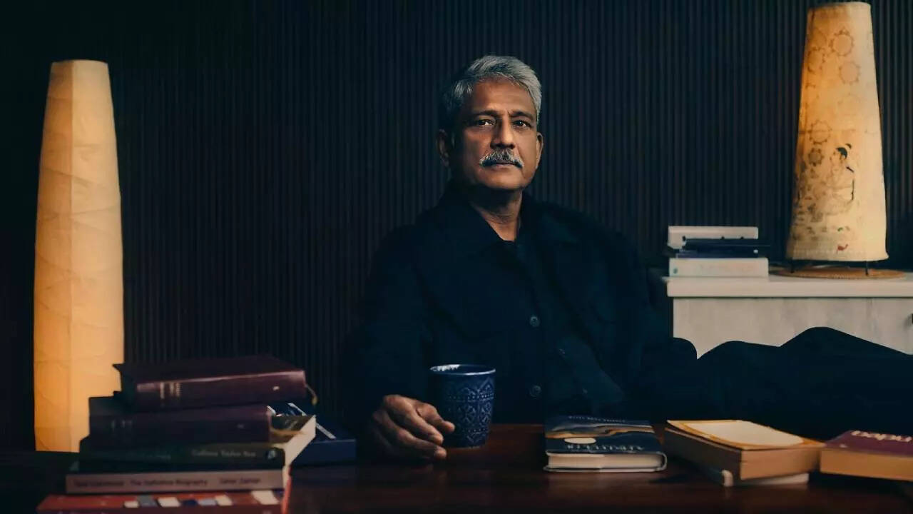 Adil Hussain masterclass: How Bollywood shoots intimacy