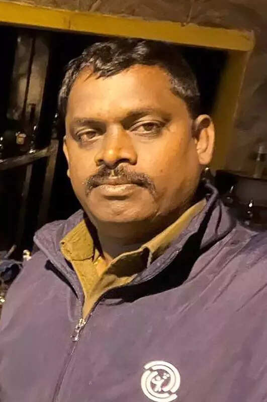 Head constable suspended for attempting to attack inspector in Bengaluru