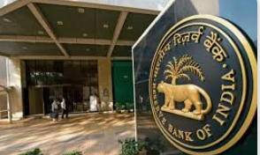 'Private investment cycle showing divergent trend'