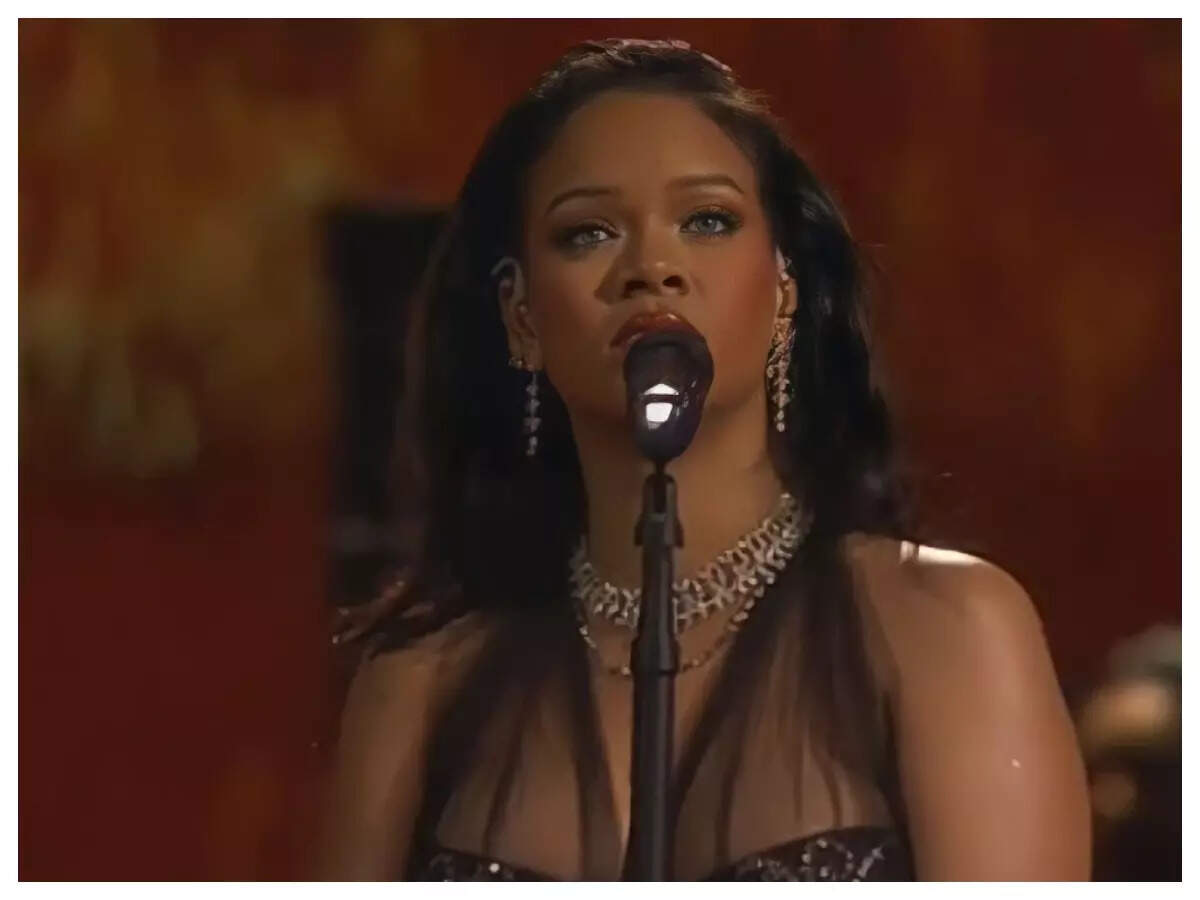 Rihanna on completing 20 yrs: I'm forever grateful