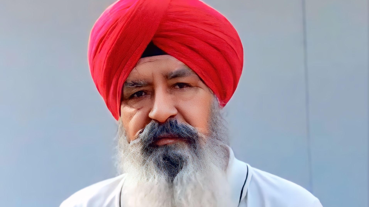 EOW arrests PACL director in Rs 49K crore investment scam
