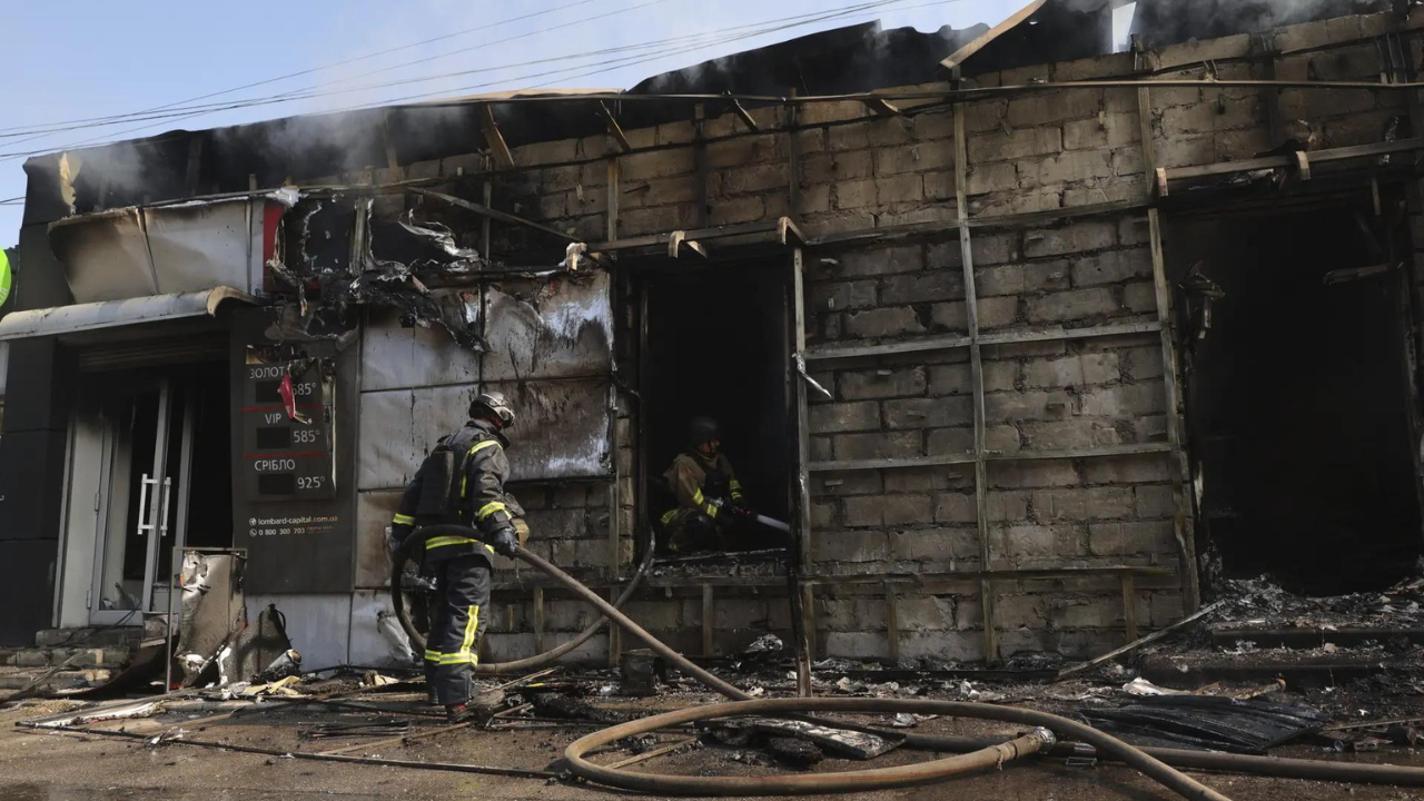 Waging non-stop offensive, says Russian military chief