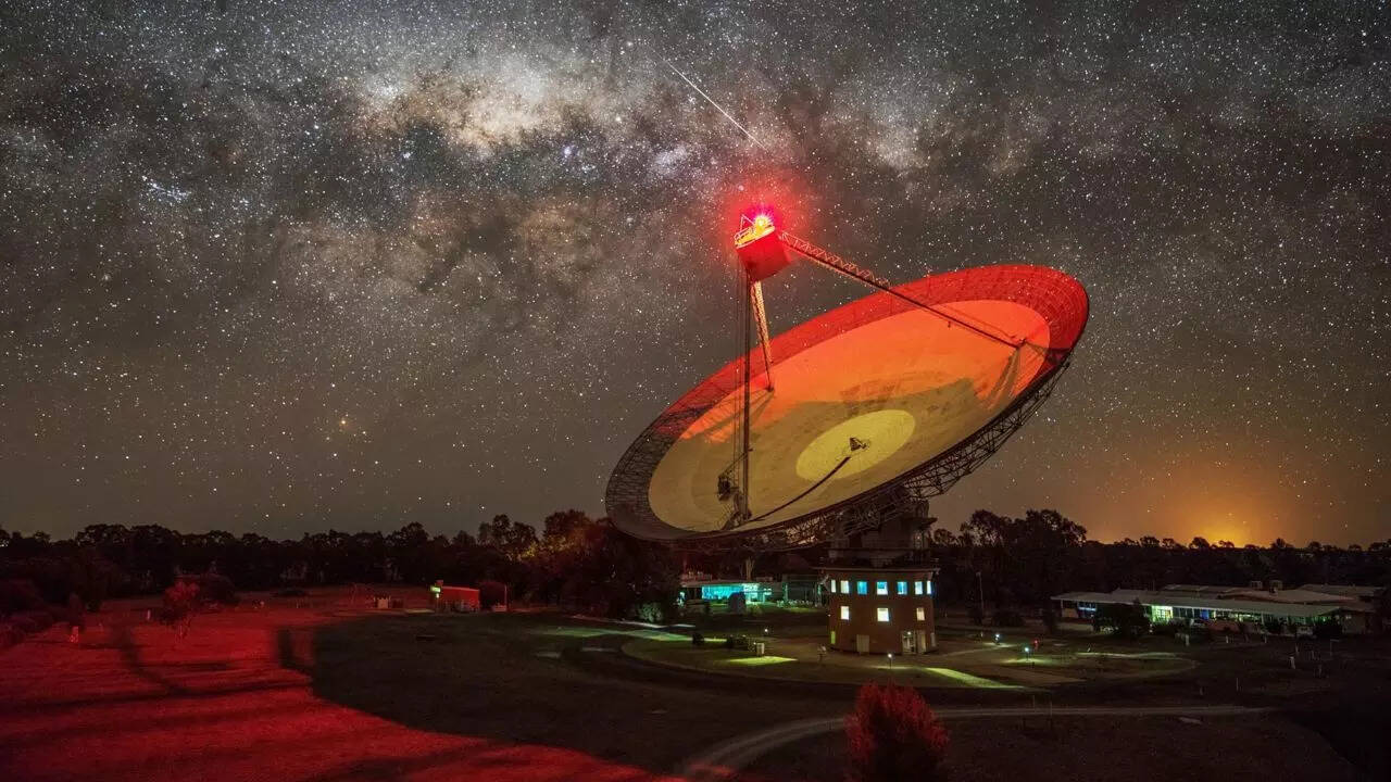 Unexplained signals from space received on Earth: Are aliens trying to communicate; know what scientists are saying