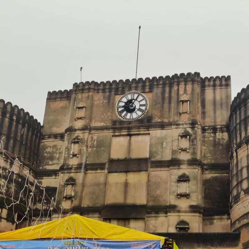 Bhadra’s 175-yr-old clock falls silent as crumbling stairs block access
