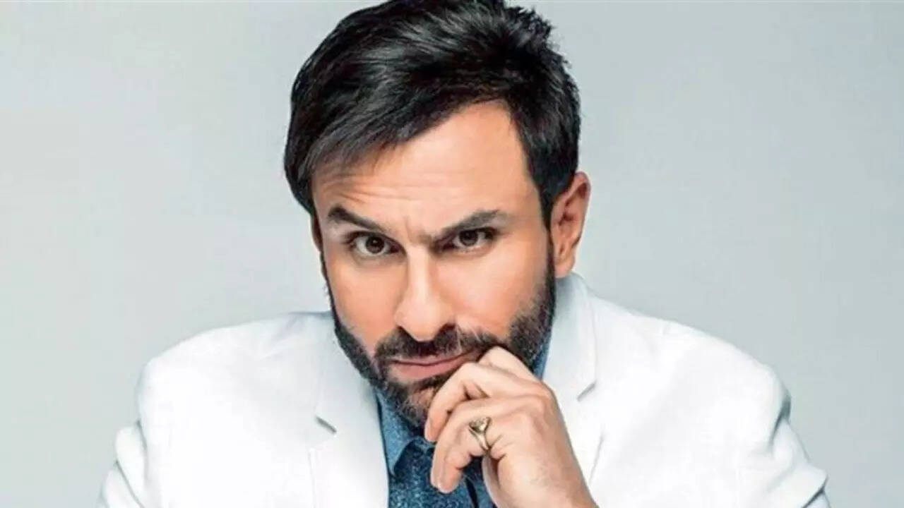 Saif was told to leave his girlfriend during first film