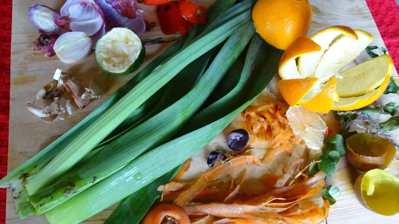 How to make vegetable peels and stalks into healthy snacks for your kids